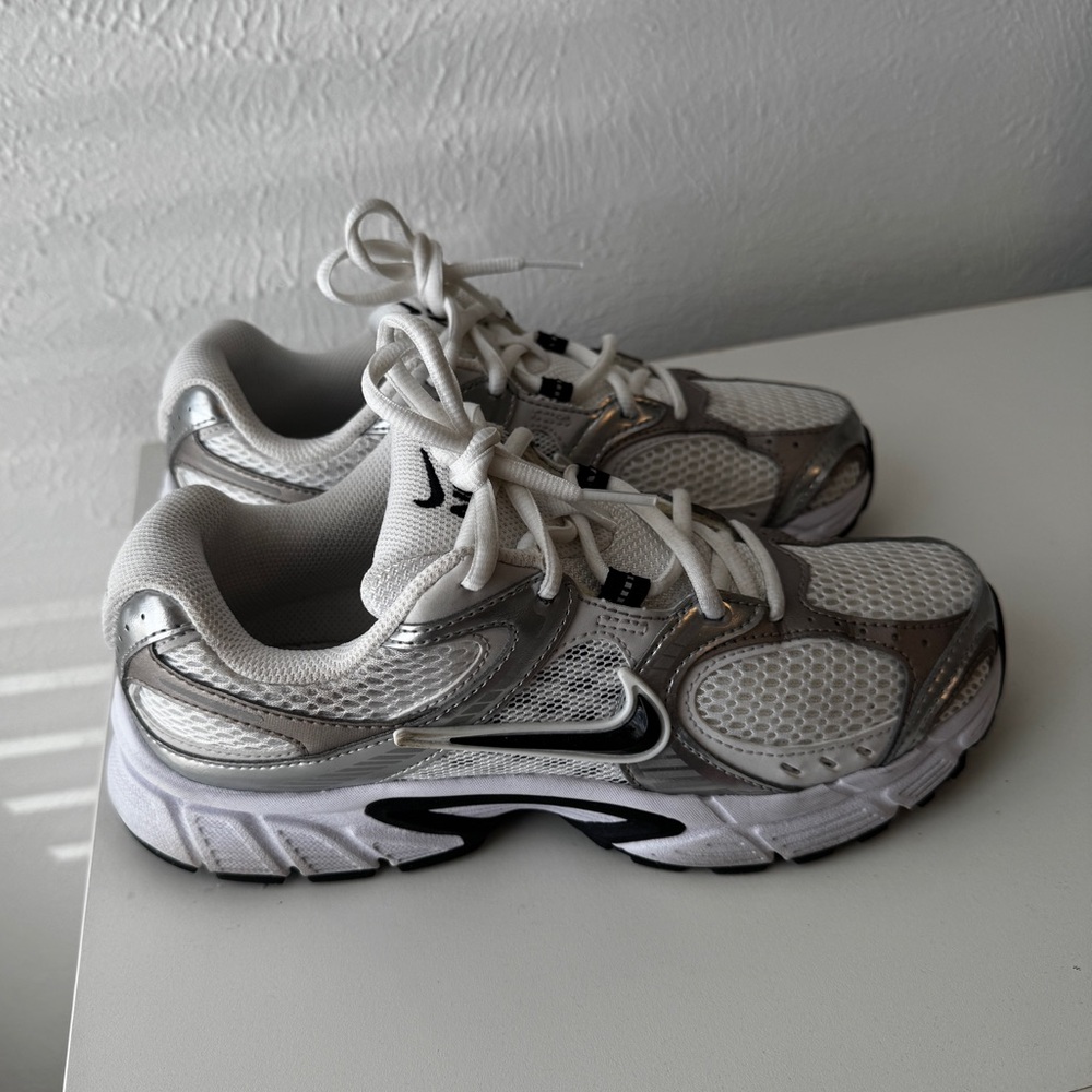 Nike V5 RNR - Picture 3 of 8